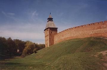 Стены и Башни Новгородского Кремля