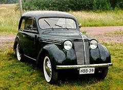 Renault Juvaquatres и его версии — самые популярные послевоенные автомобили Renault.